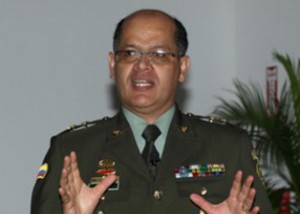 Las denuncias de corrupción contra el general León Riaño y sus hermanos 2 General Janio León Riaño