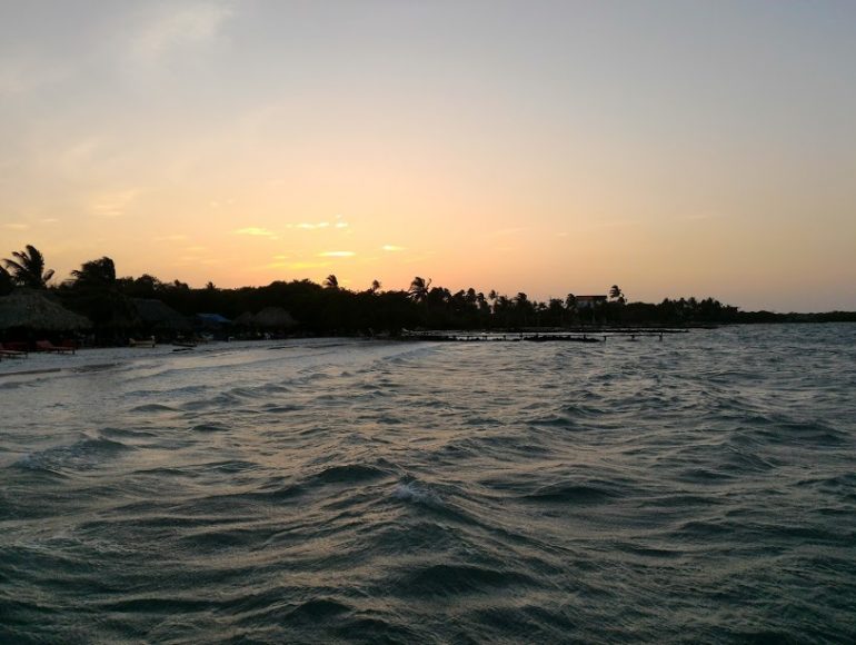 Playa mar caribe P 20180215 180836