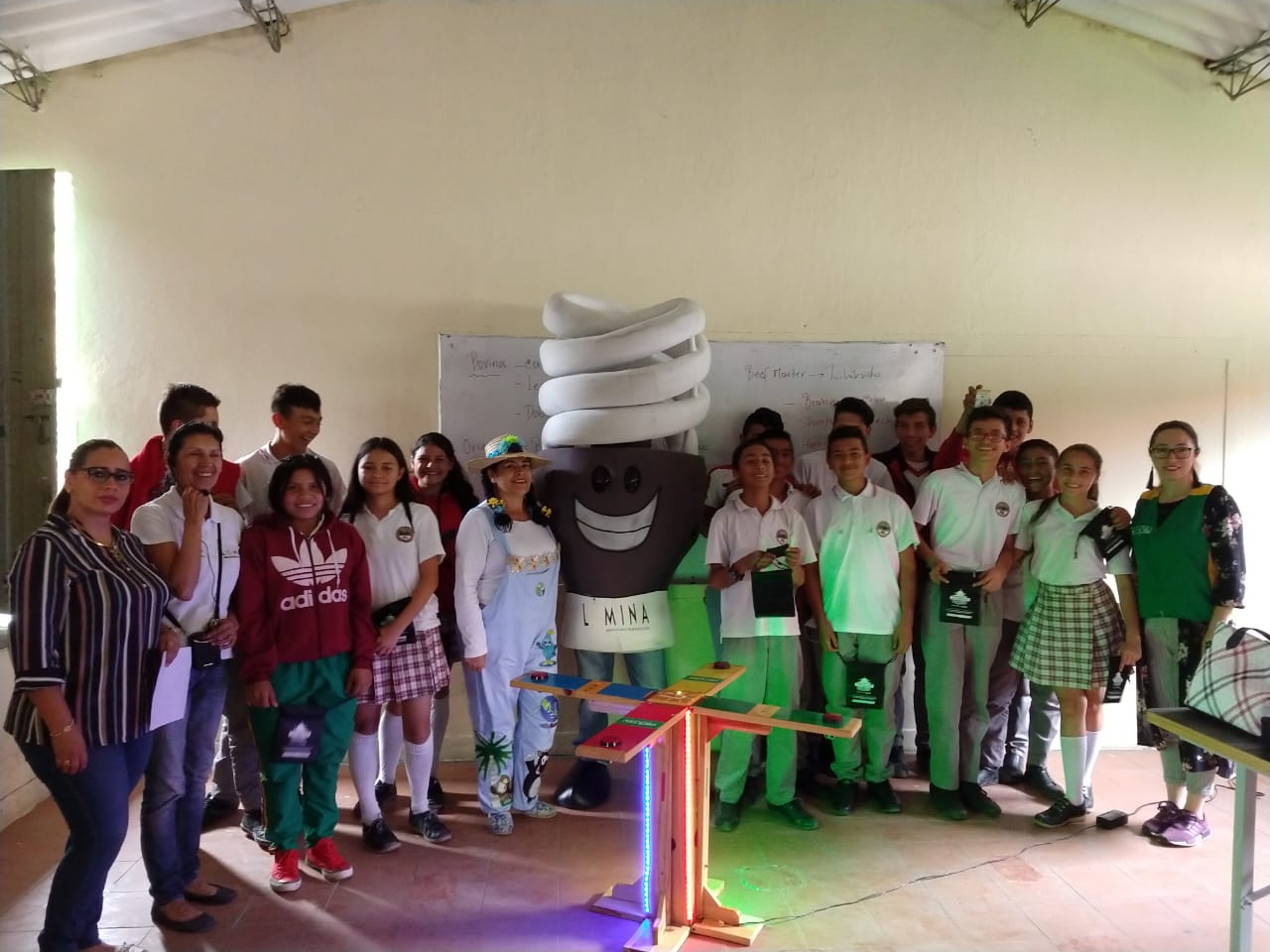 "Posconsumo al Colegio" llegó a Ibagué 2 WhatsApp Image 2019 05 16 at 4.32.41 PM
