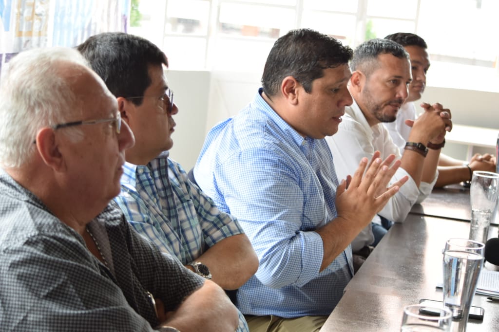Diputado Restrepo y alcalde de Espinal trazan agenda conjunta 2 Espinal